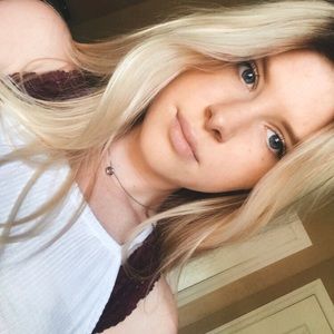 Meet your Posher, Kayla